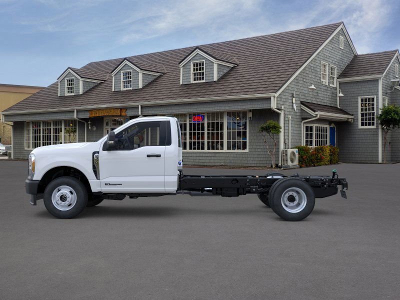 New 2025 Ford F350 XL image 3