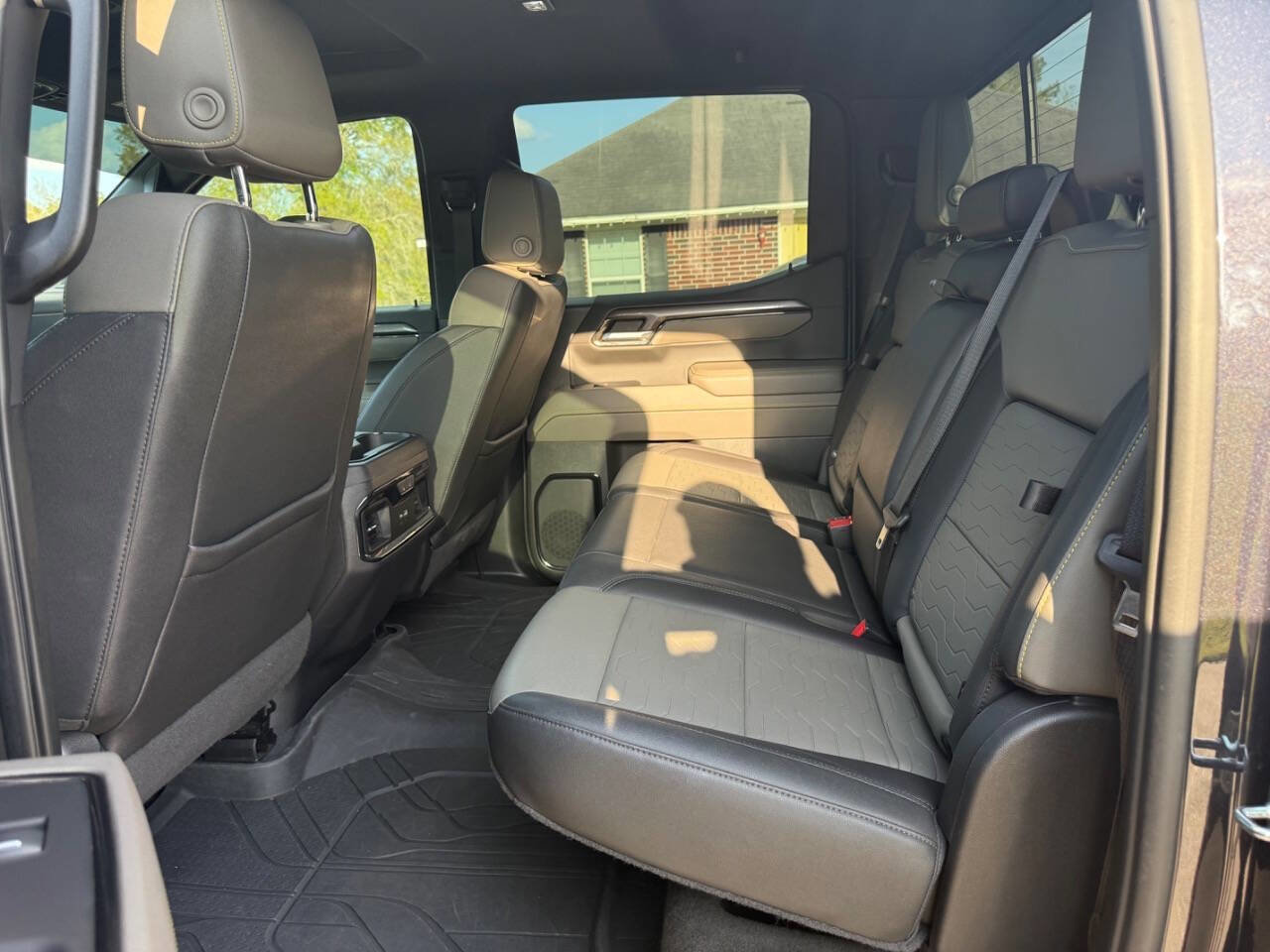 Used 2022 Chevrolet Silverado 1500 ZR2 w/ Technology Package image 12