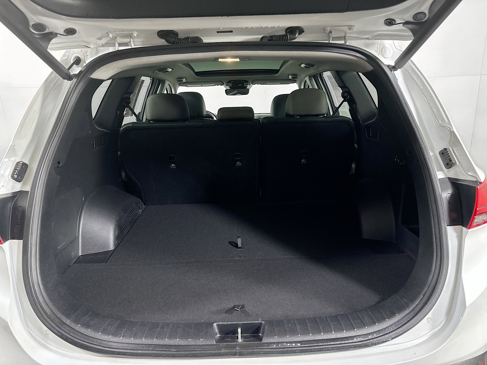 Used 2021 Hyundai Santa Fe SEL w/ Convenience + Premium Package FWD image 27