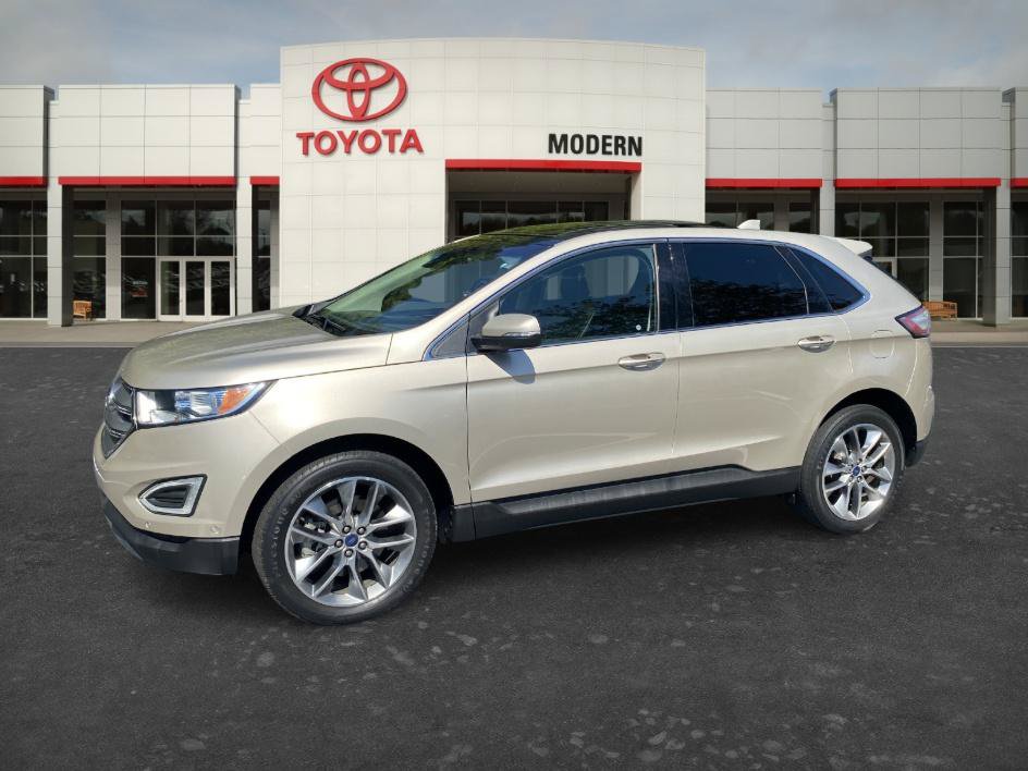 Used 2018 Ford Edge Titanium w/ Equipment Group 302A AWD/4WD image 19