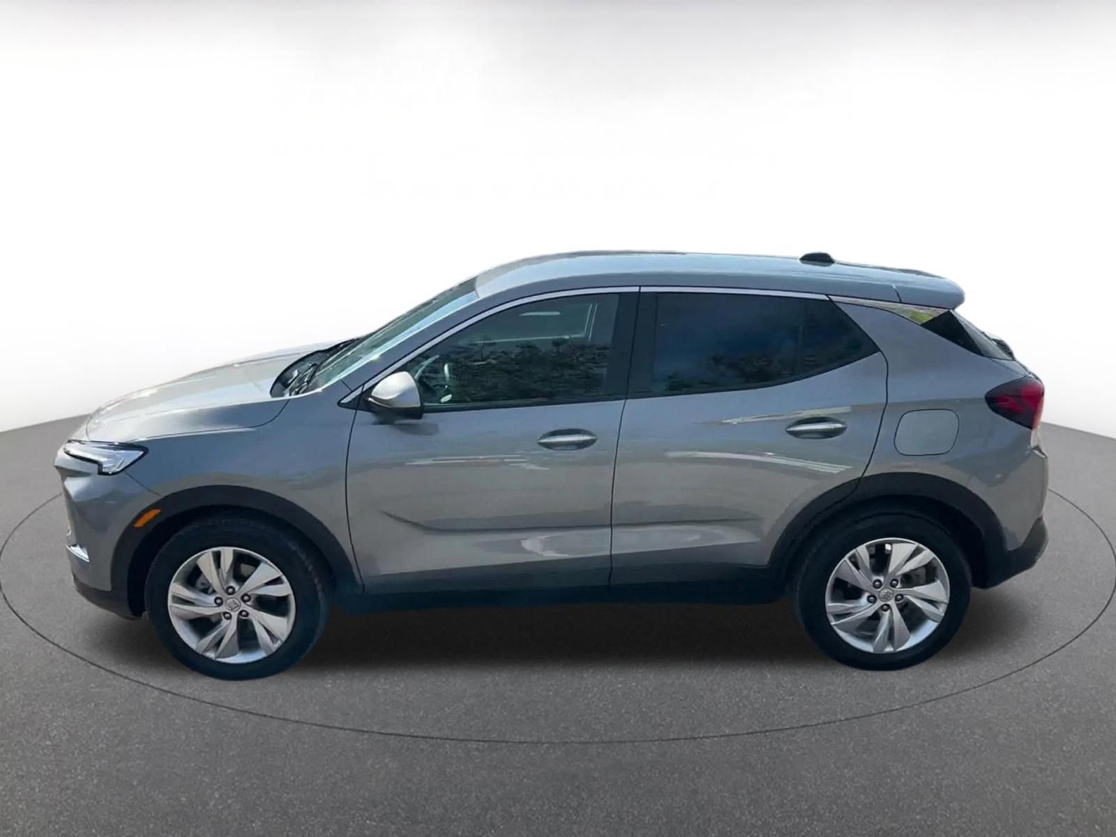 Used 2025 Buick Encore GX Preferred FWD image 9