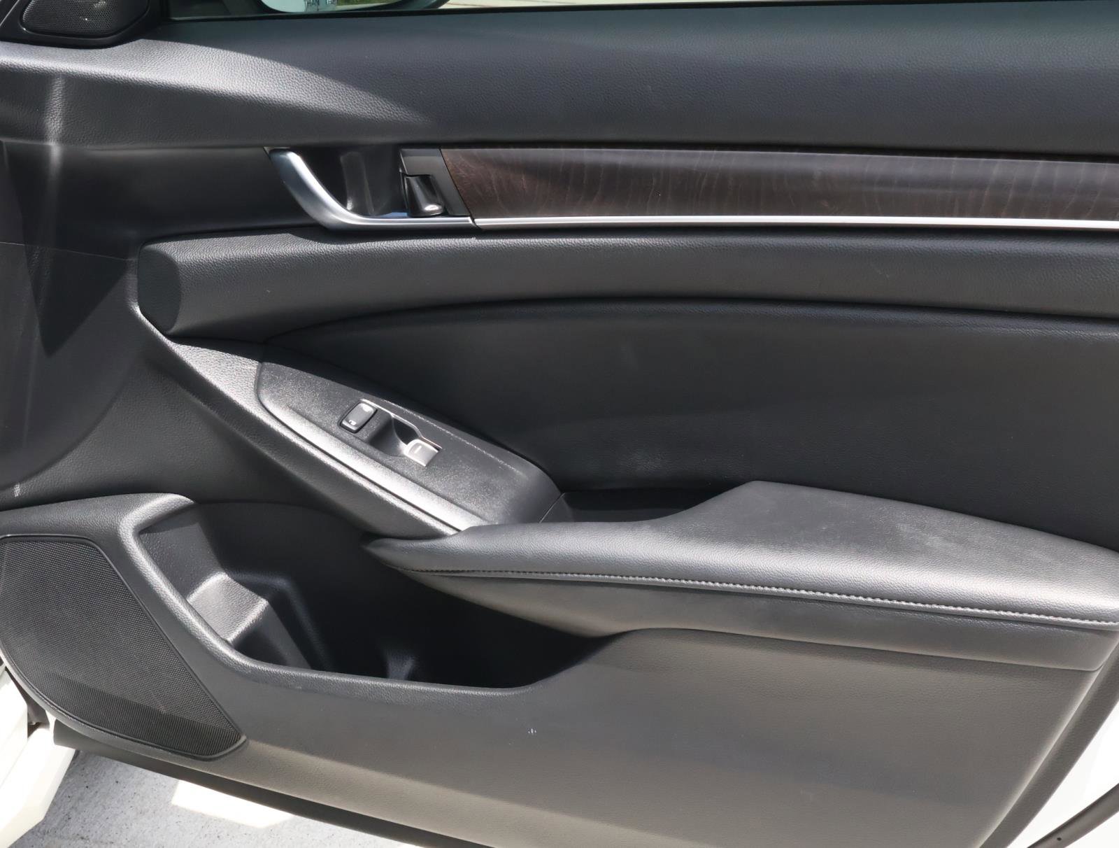 Used 2020 Honda Accord EX-L image 15