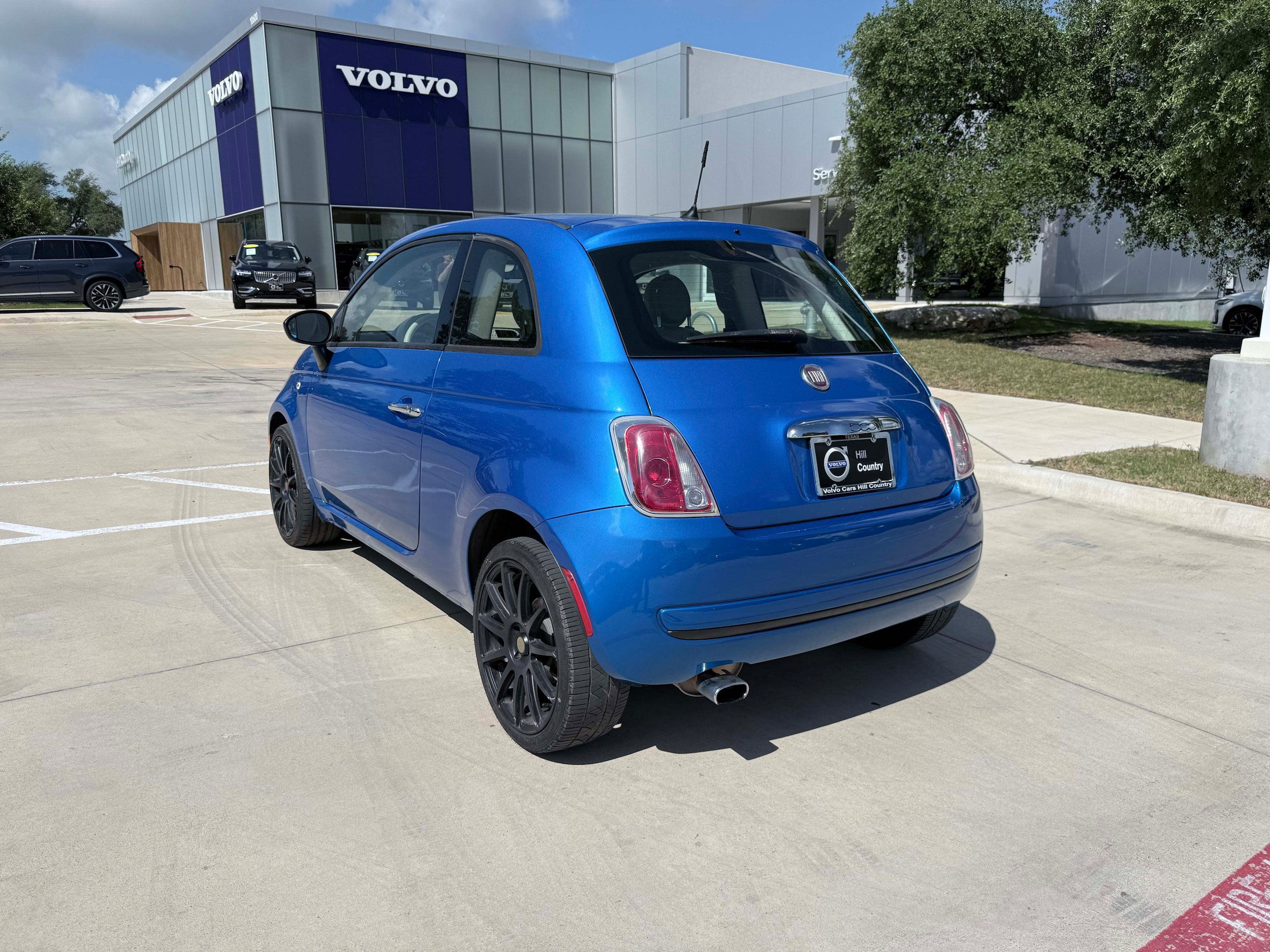 Used 2015 FIAT 500 Pop FWD image 4