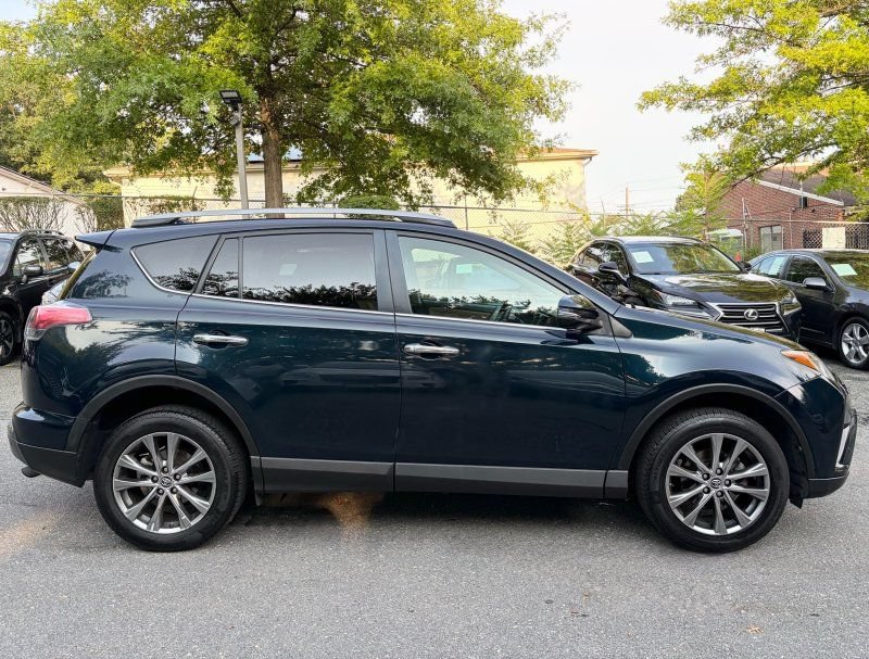 Used 2017 Toyota RAV4 Limited AWD/4WD image 8