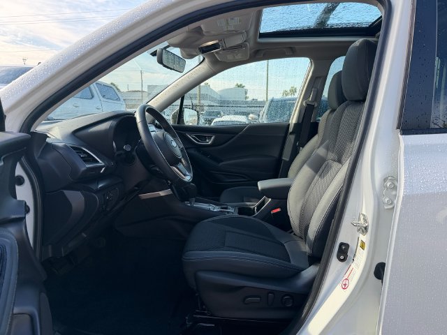 Used 2020 Subaru Forester Premium AWD/4WD image 10