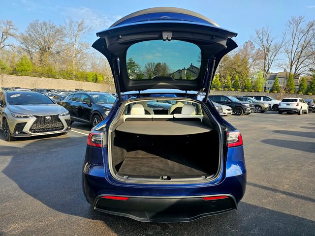 Used 2023 Tesla Model Y Performance image 9
