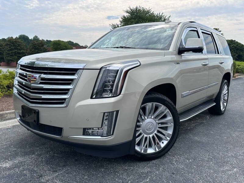 Used 2015 Cadillac Escalade Platinum image 1