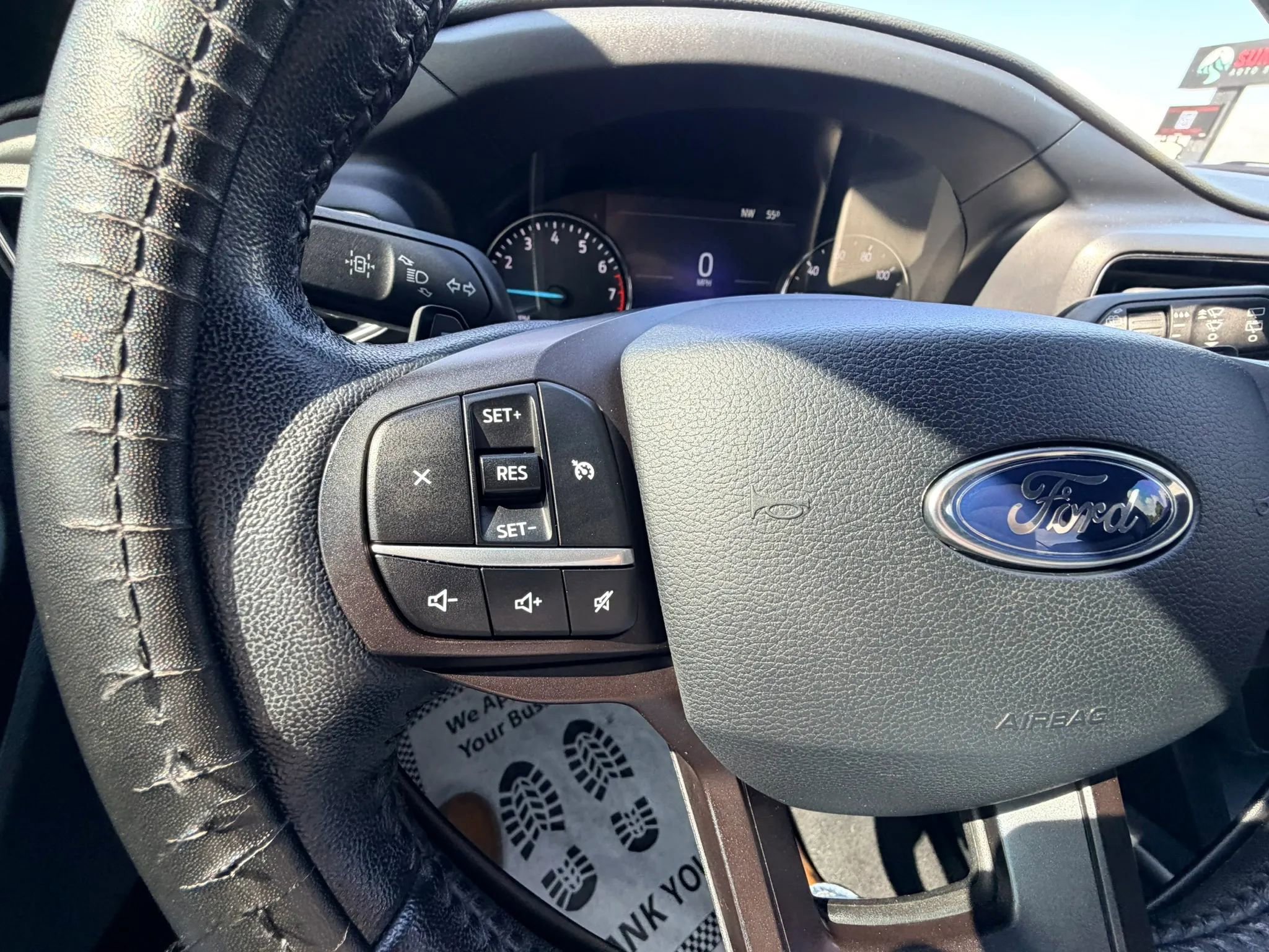 Used 2020 Ford Explorer XLT w/ Equipment Group 202A AWD/4WD image 13