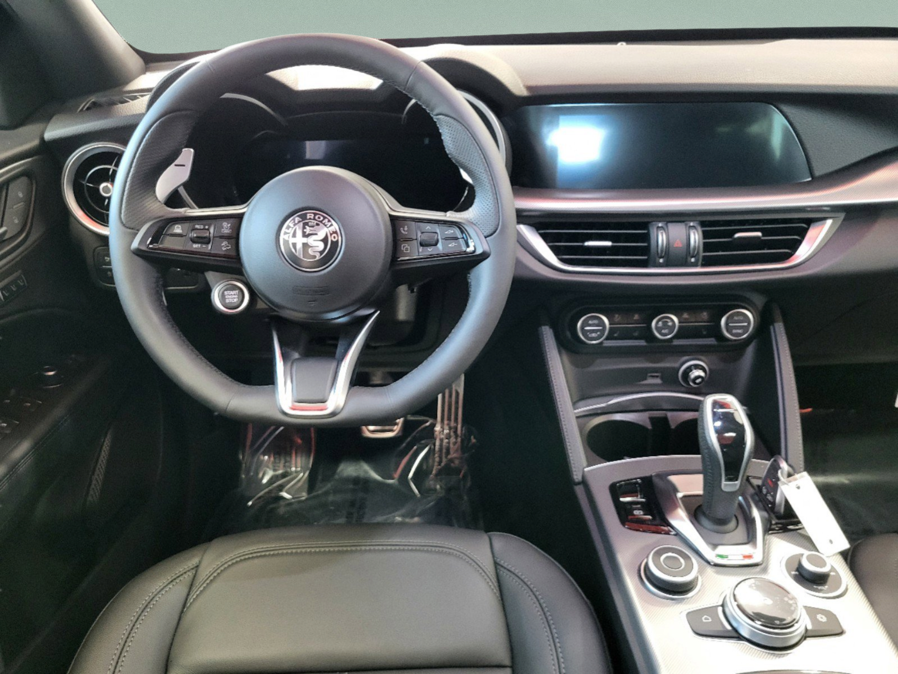 New 2025 Alfa Romeo Stelvio Sprint AWD/4WD image 41