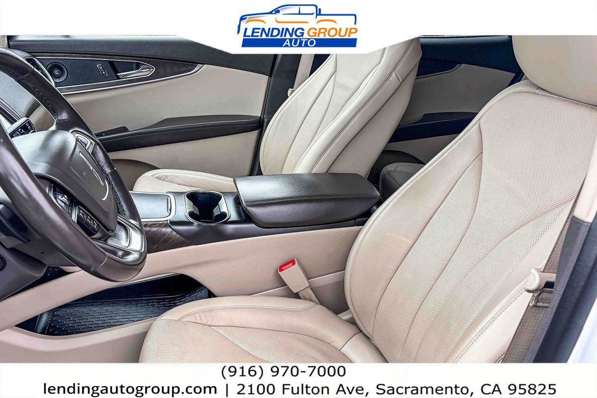 Used 2020 Lincoln Nautilus Reserve image 16