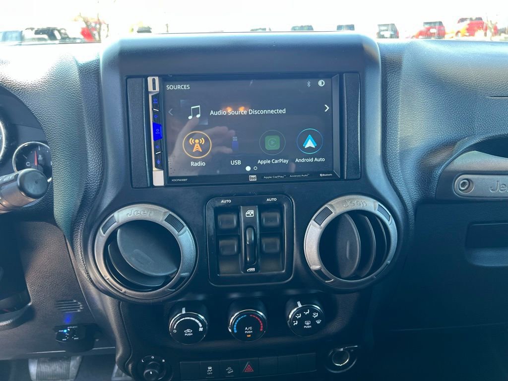 Used 2011 Jeep Wrangler Unlimited Sport AWD/4WD image 29
