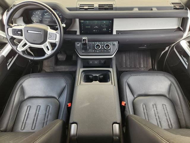 Used 2022 Land Rover Defender 90 X-Dynamic S image 25