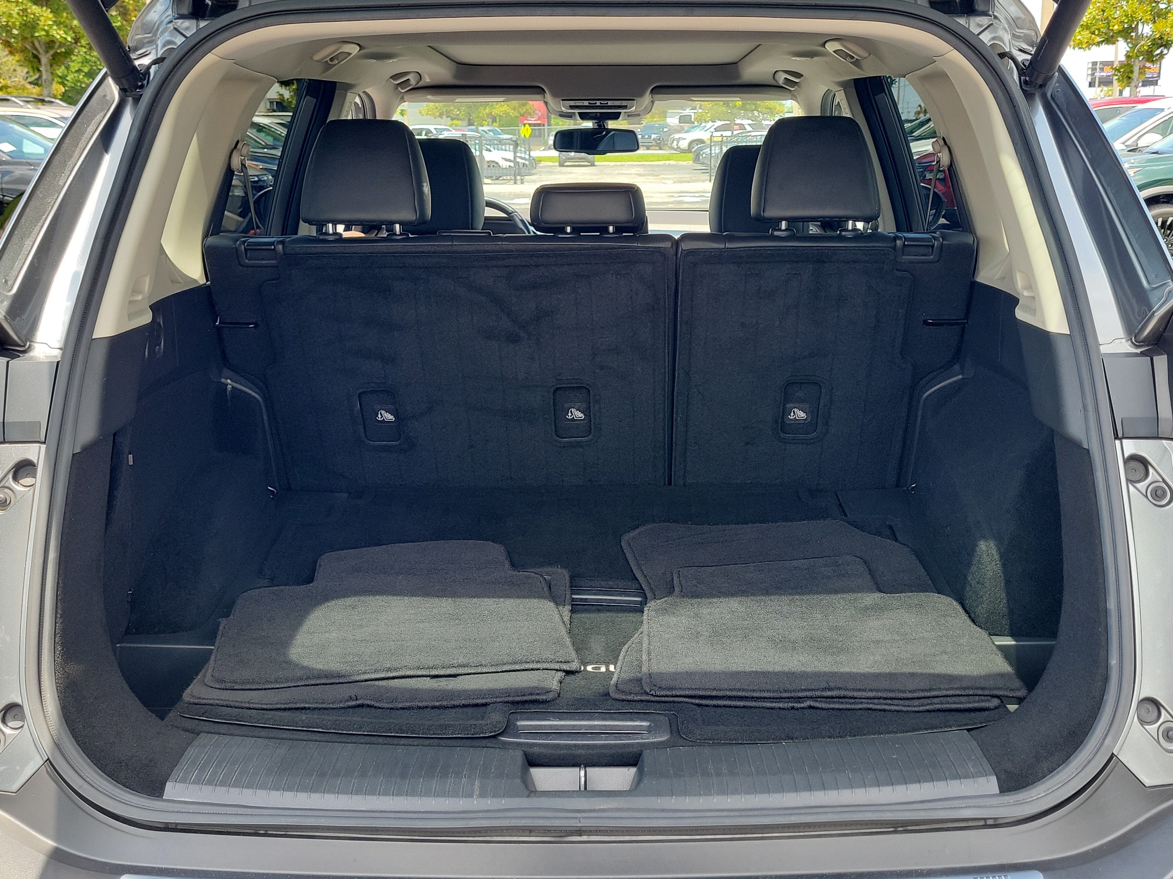 Certified 2021 Nissan Rogue SL w/ Premium Package FWD image 6