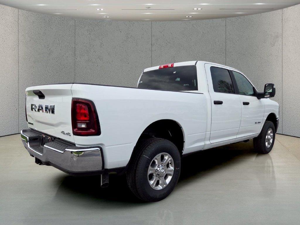 New 2026 RAM 2500 Big Horn AWD/4WD image 4