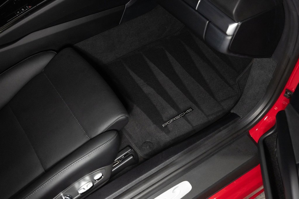 Used 2019 Porsche 718 Cayman S image 36