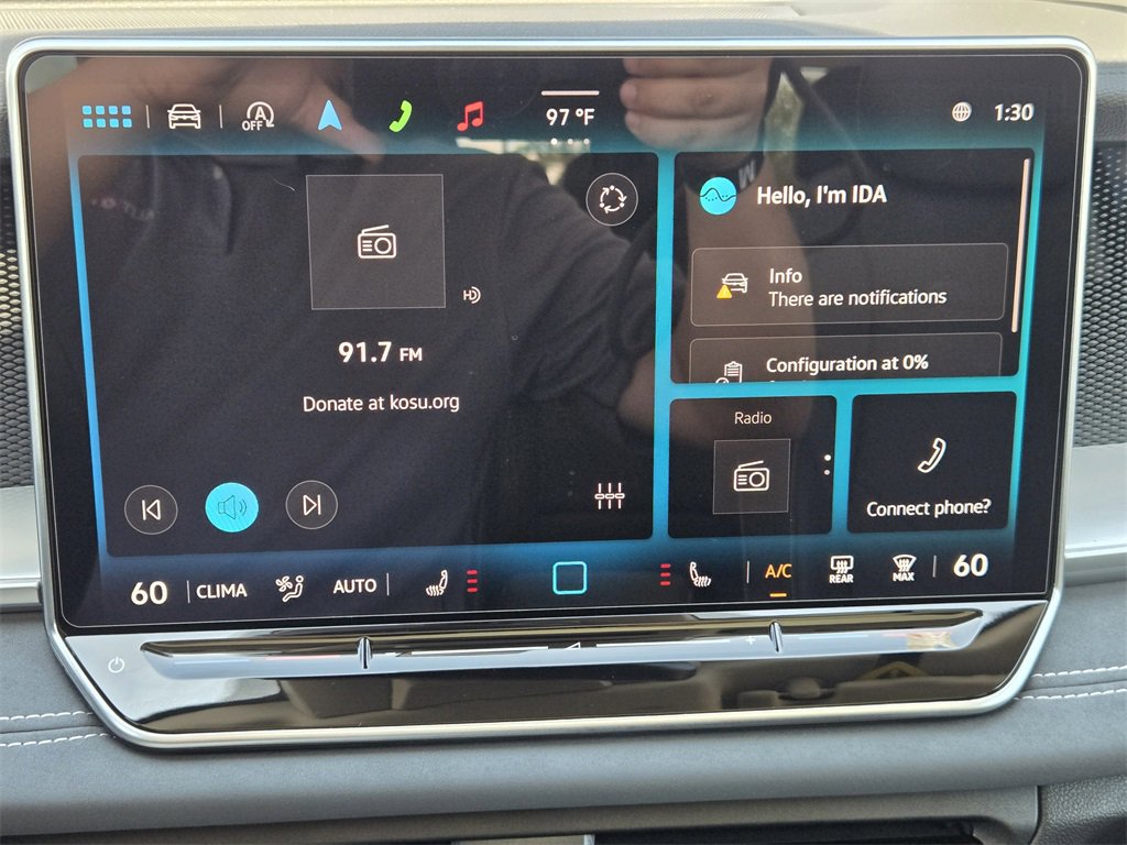 New 2025 Volkswagen Tiguan SE image 14