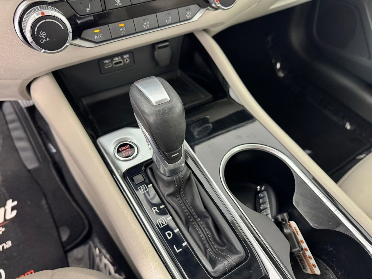 Used 2022 Nissan Altima 2.5 SV w/ SV Premium Package image 19