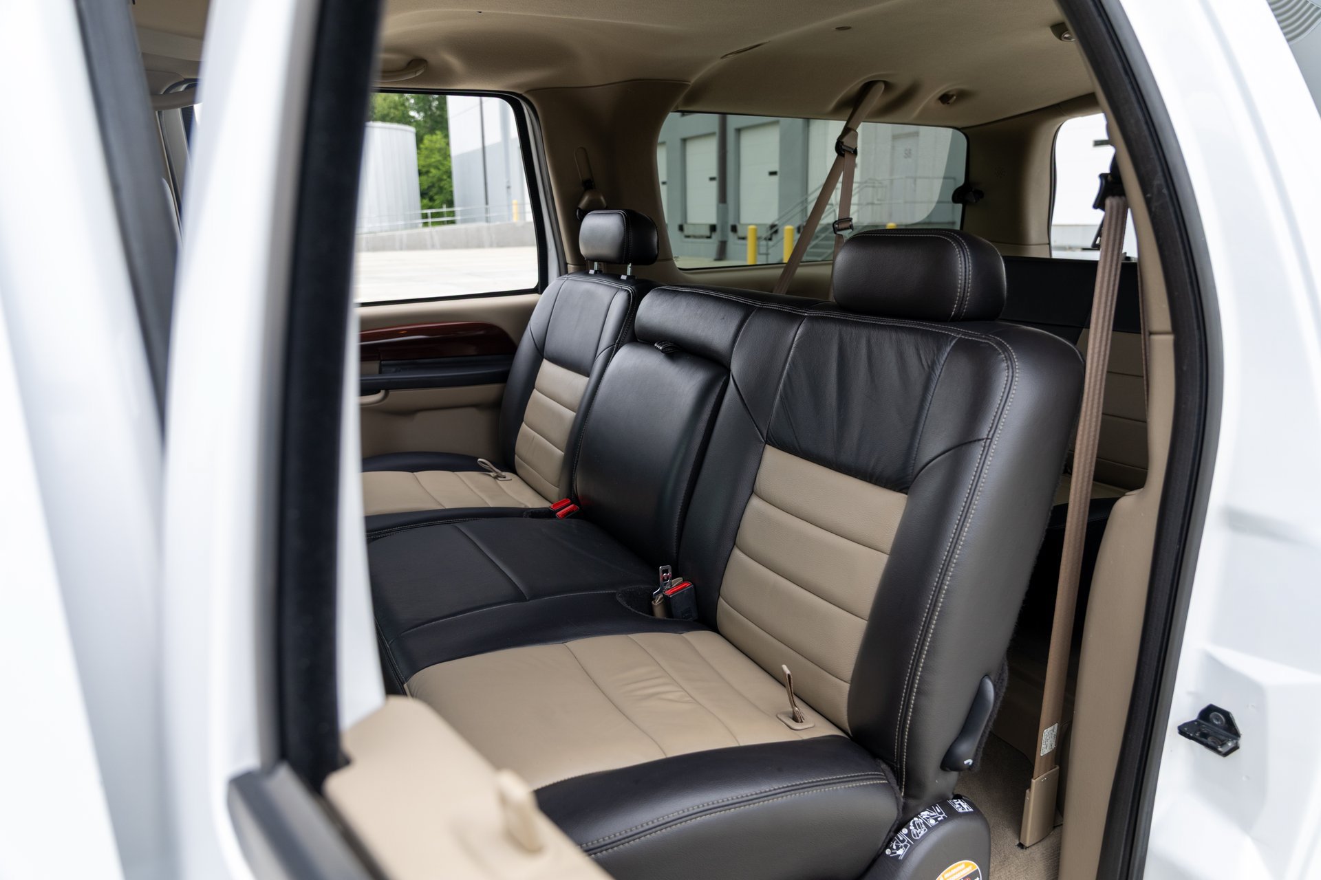 Used 2005 Ford Excursion Eddie Bauer AWD/4WD image 27