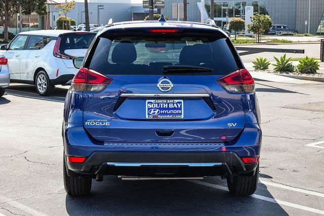 Used 2018 Nissan Rogue SV image 5