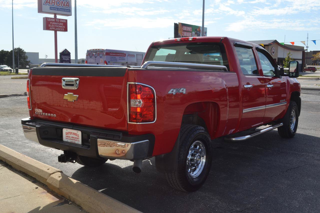 Used 2010 Chevrolet Silverado 2500 W/T AWD/4WD image 8