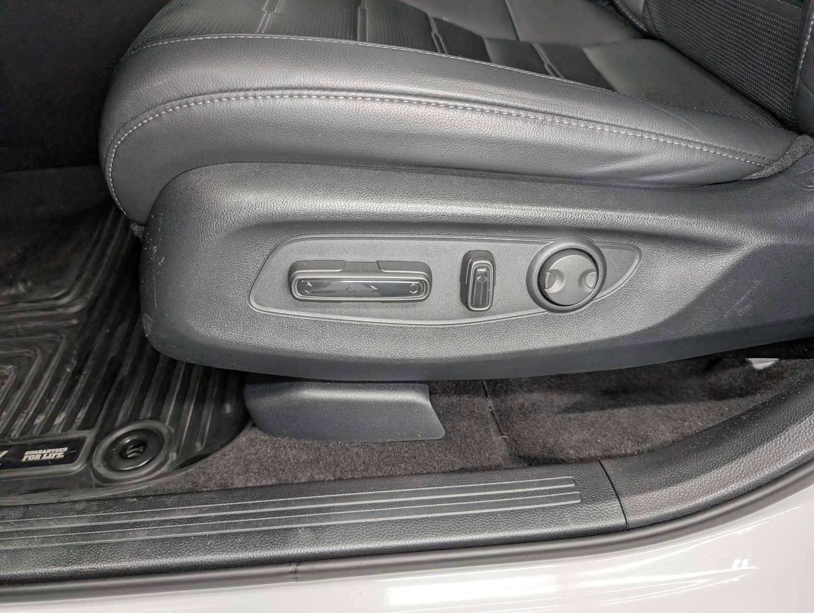 Used 2024 Honda CR-V EX-L image 37