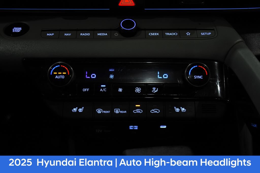 Used 2025 Hyundai Elantra Limited FWD image 21