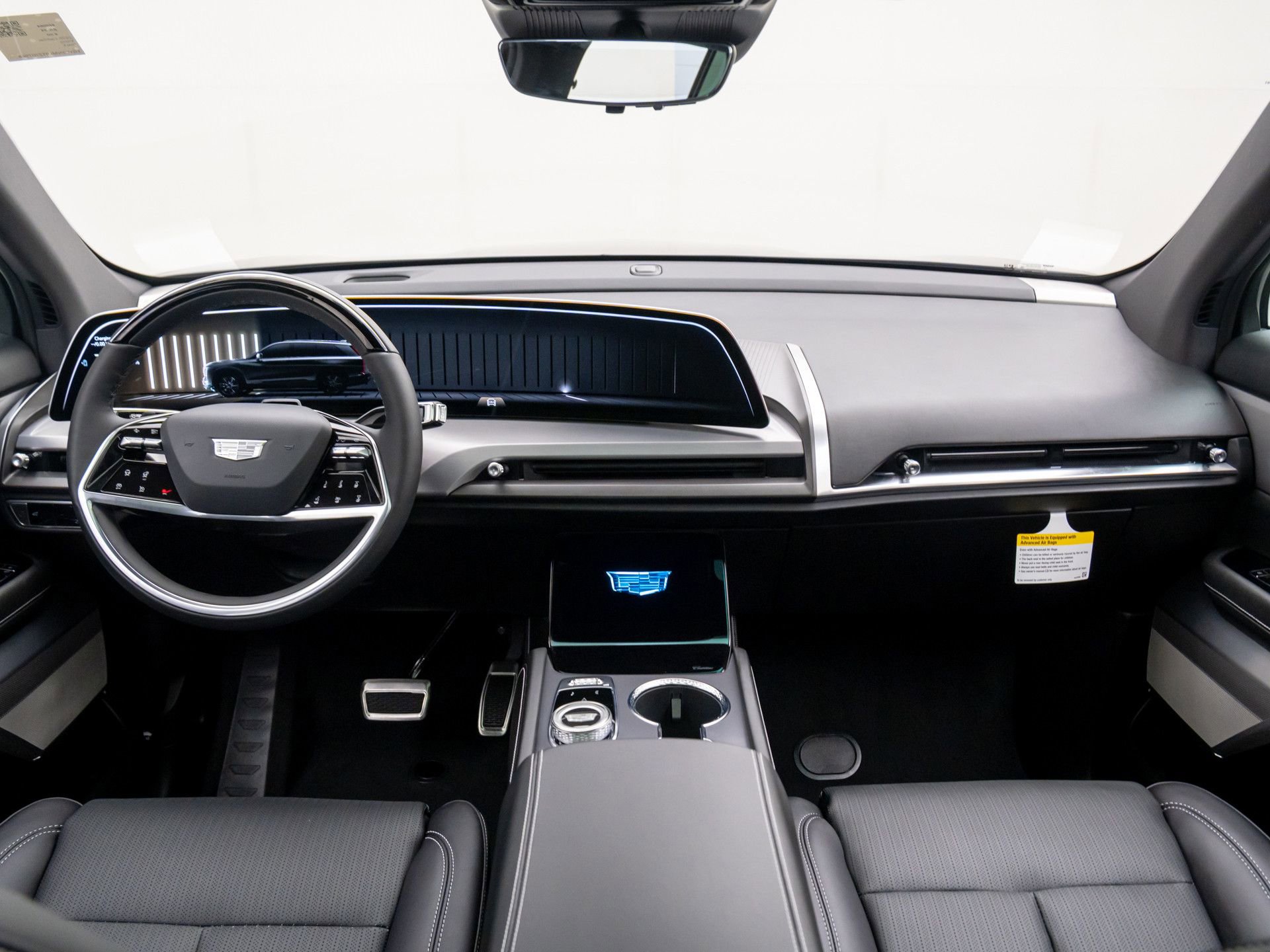 New 2026 Cadillac Vistiq Sport w/ LPO, Floor Liner Package image 9