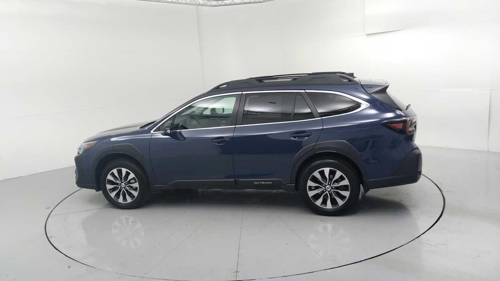 Certified 2023 Subaru Outback Limited image 6