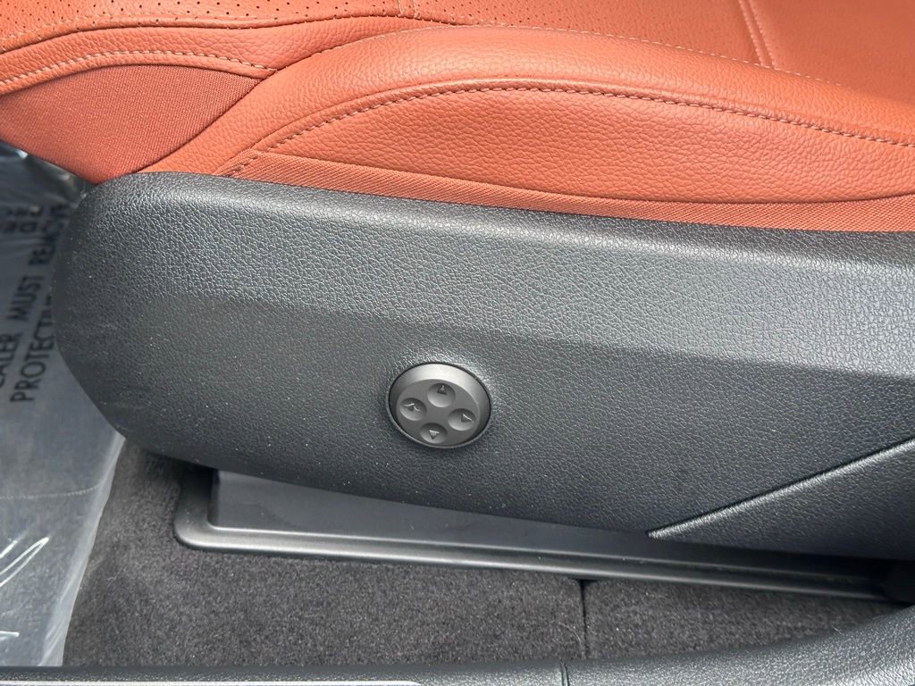 Used 2023 Mercedes-Benz GLC 300 4MATIC image 15