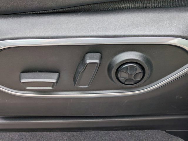 Used 2022 Jeep Wagoneer Series III w/ Flexible Seating Group image 17