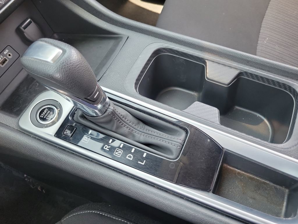 Used 2022 Nissan Sentra SV w/ Trunk Package image 12