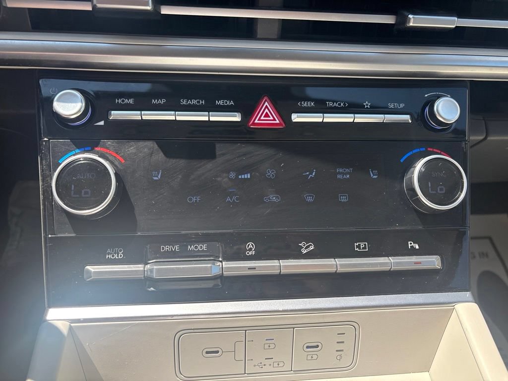 Used 2025 Hyundai Santa Fe SEL FWD image 5