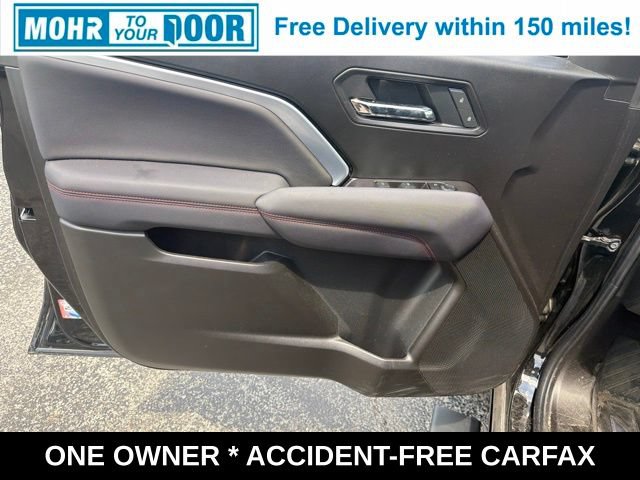 Used 2025 Chevrolet Colorado Z71 w/ Midnight Edition AWD/4WD image 16