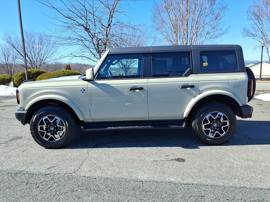 New 2026 Ford Bronco Outer Banks image 6