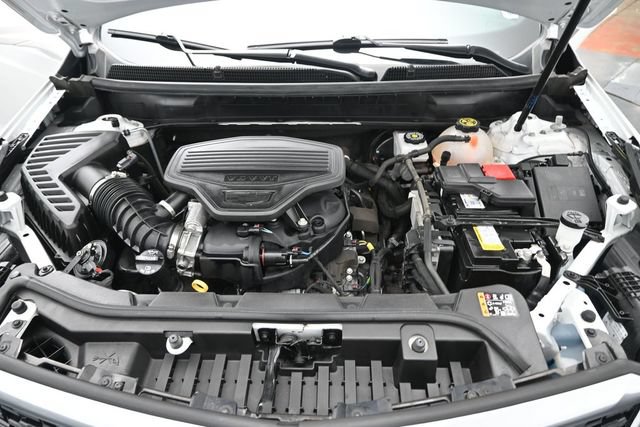 Used 2024 Cadillac XT5 Premium Luxury w/ LPO, Floor Liner Package AWD/4WD image 32
