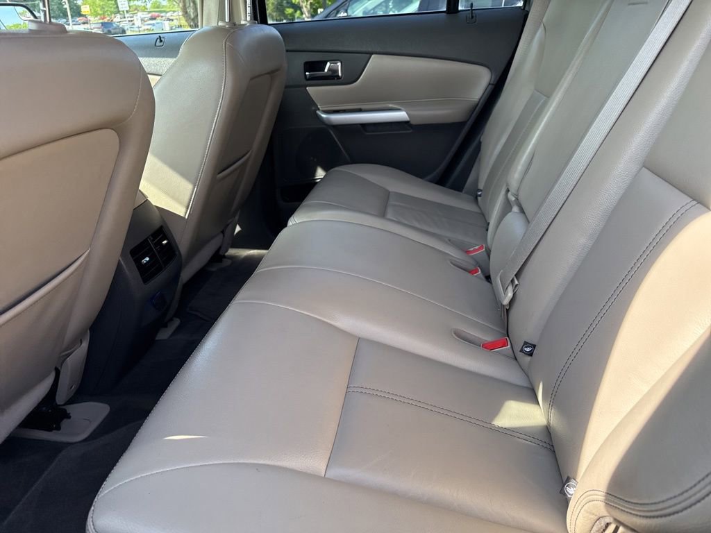 Used 2013 Ford Edge Limited w/ Driver Entry Pkg FWD image 23