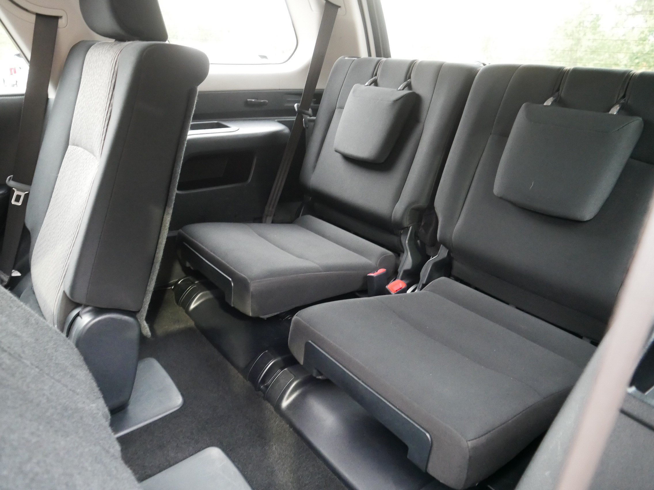 Used 2023 Toyota 4Runner SR5 AWD/4WD image 37