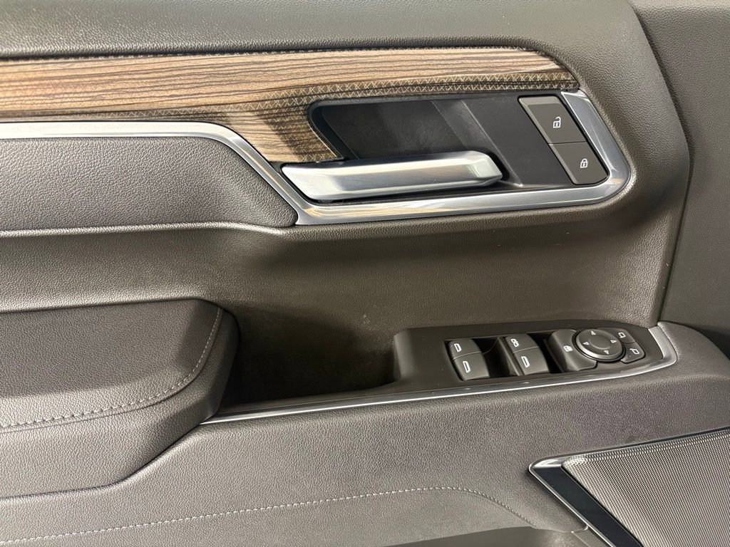 Used 2025 Chevrolet Silverado 1500 LT w/ Safety Package image 27