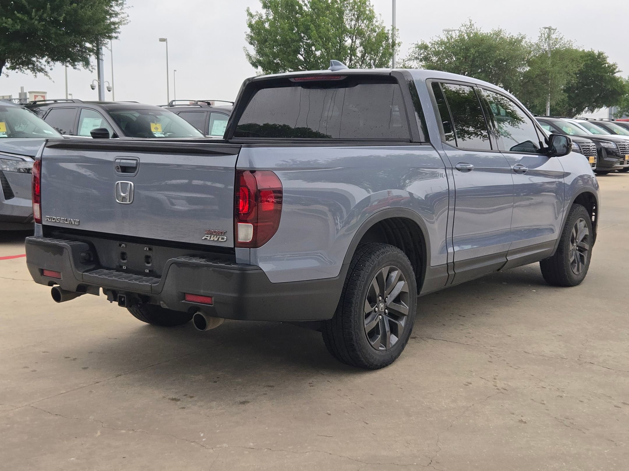 Used 2023 Honda Ridgeline Sport image 3