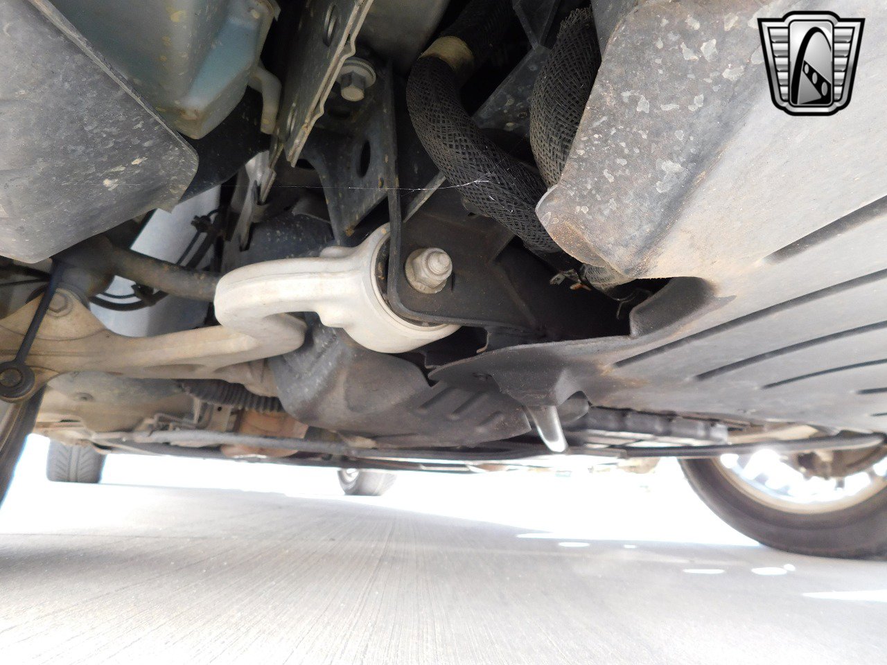Used 2004 Ford Thunderbird image 15