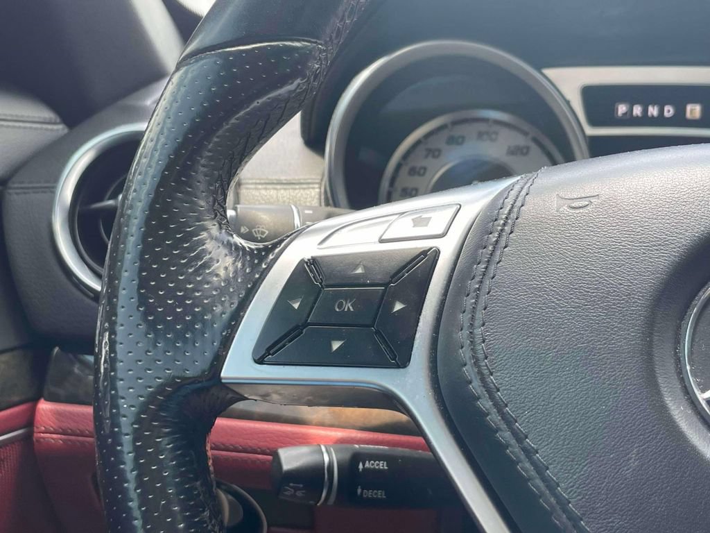 Used 2013 Mercedes-Benz SL 550 w/ Premium Pkg image 18