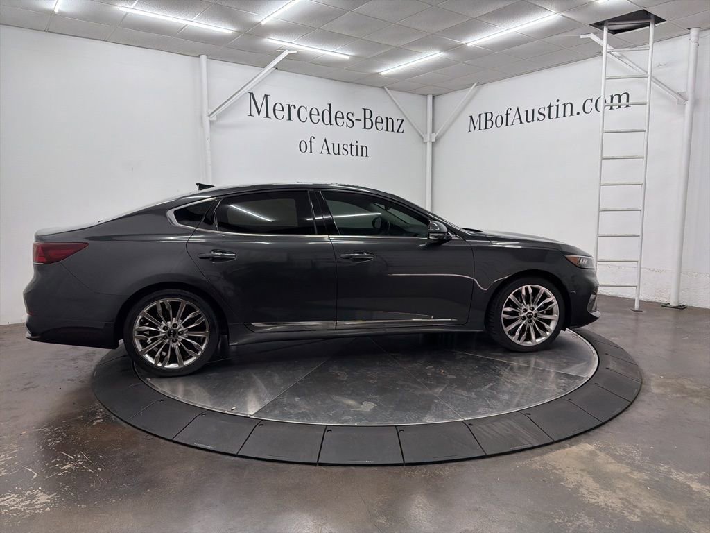 Used 2020 Kia Cadenza Limited image 8