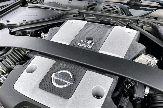 Used 2010 Nissan 370Z Touring image 30