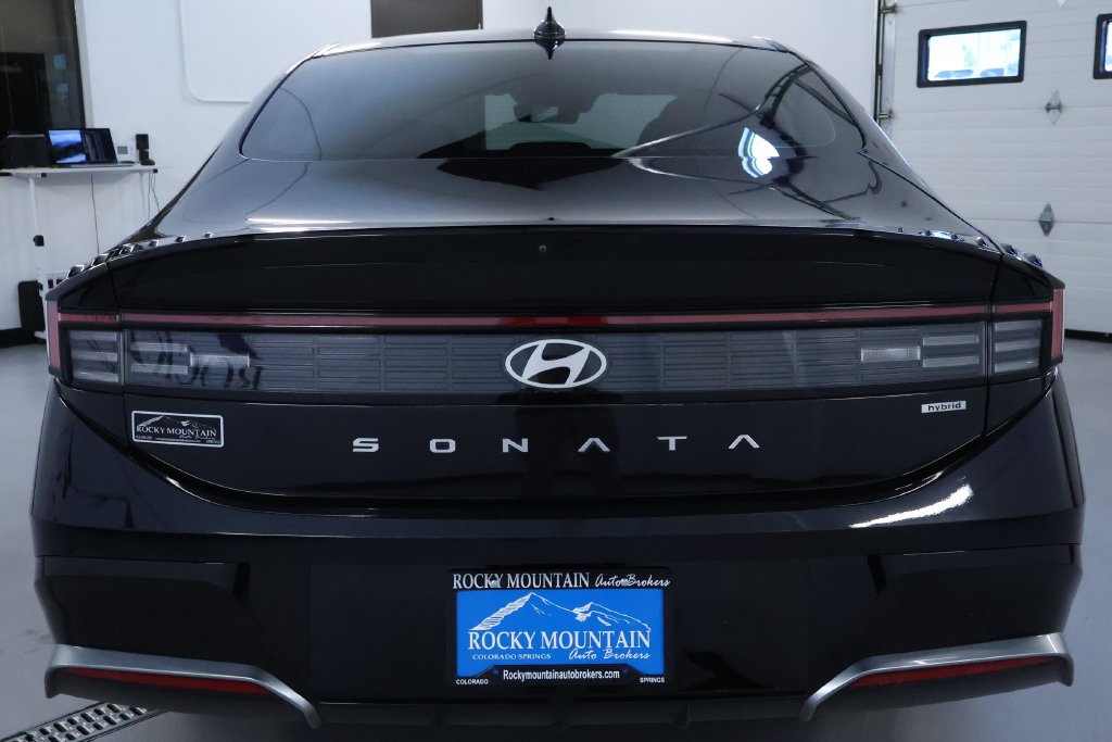 Used 2025 Hyundai Sonata SEL FWD image 7