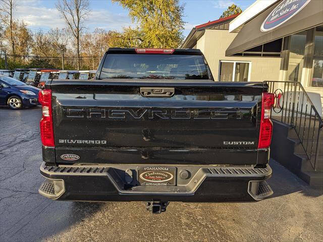 Used 2022 Chevrolet Silverado 1500 Custom image 4