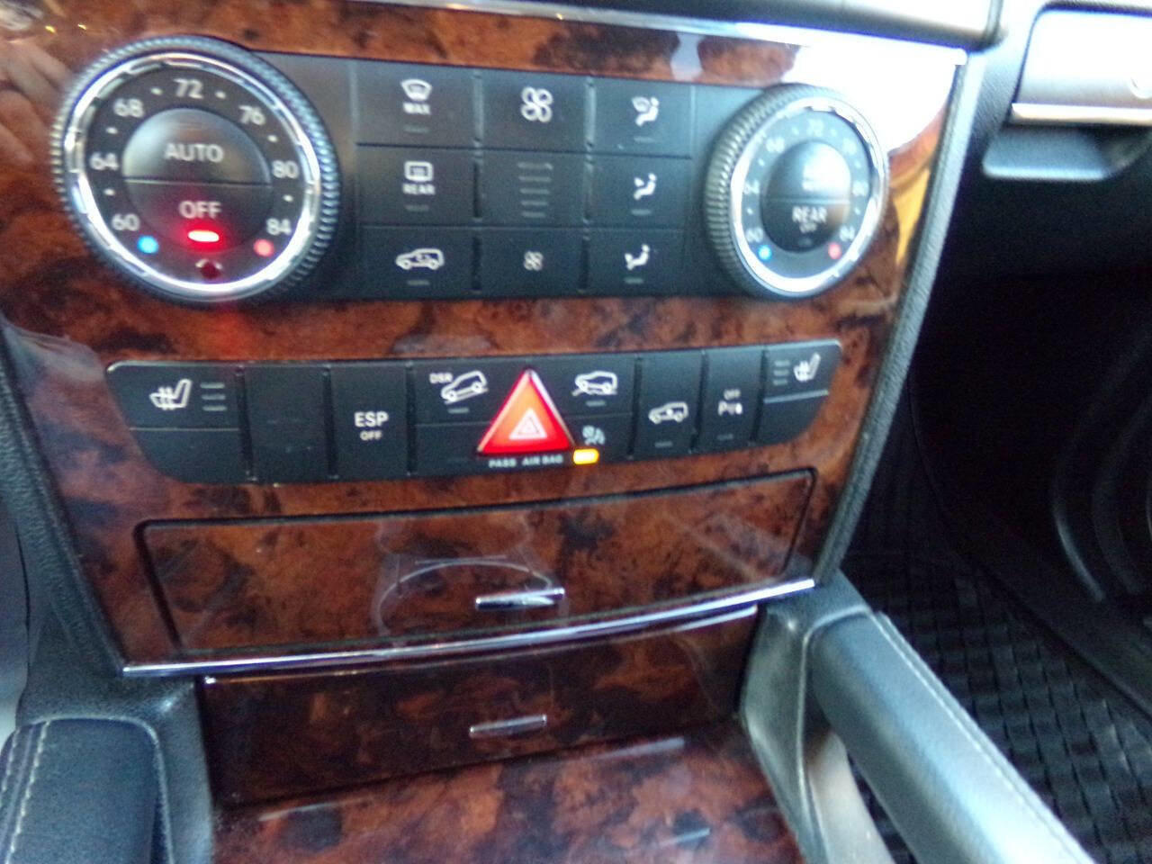 Used 2010 Mercedes-Benz GL 450 4MATIC w/ Premium 1 Pkg image 13