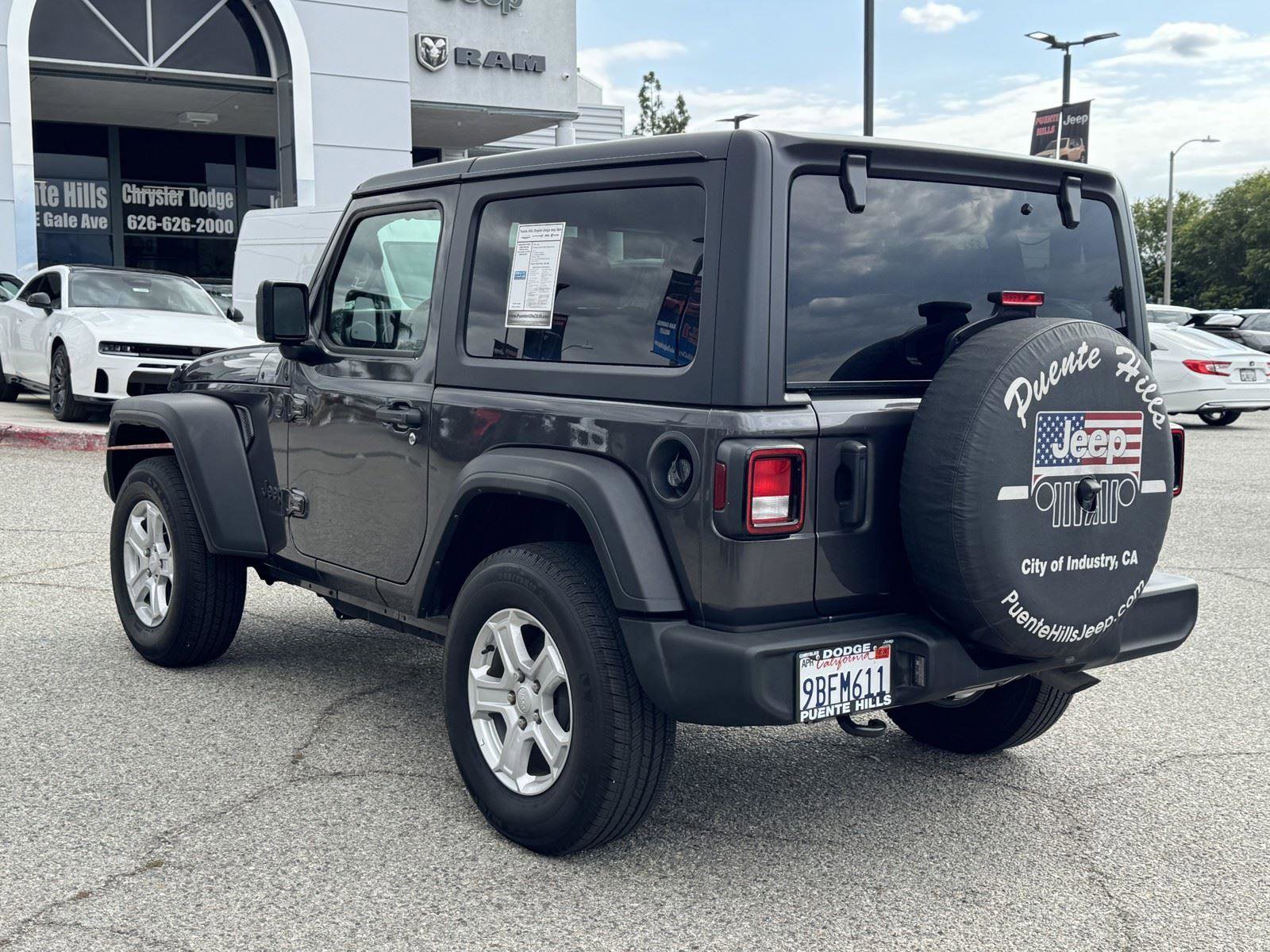 Used 2022 Jeep Wrangler Sport AWD/4WD image 4