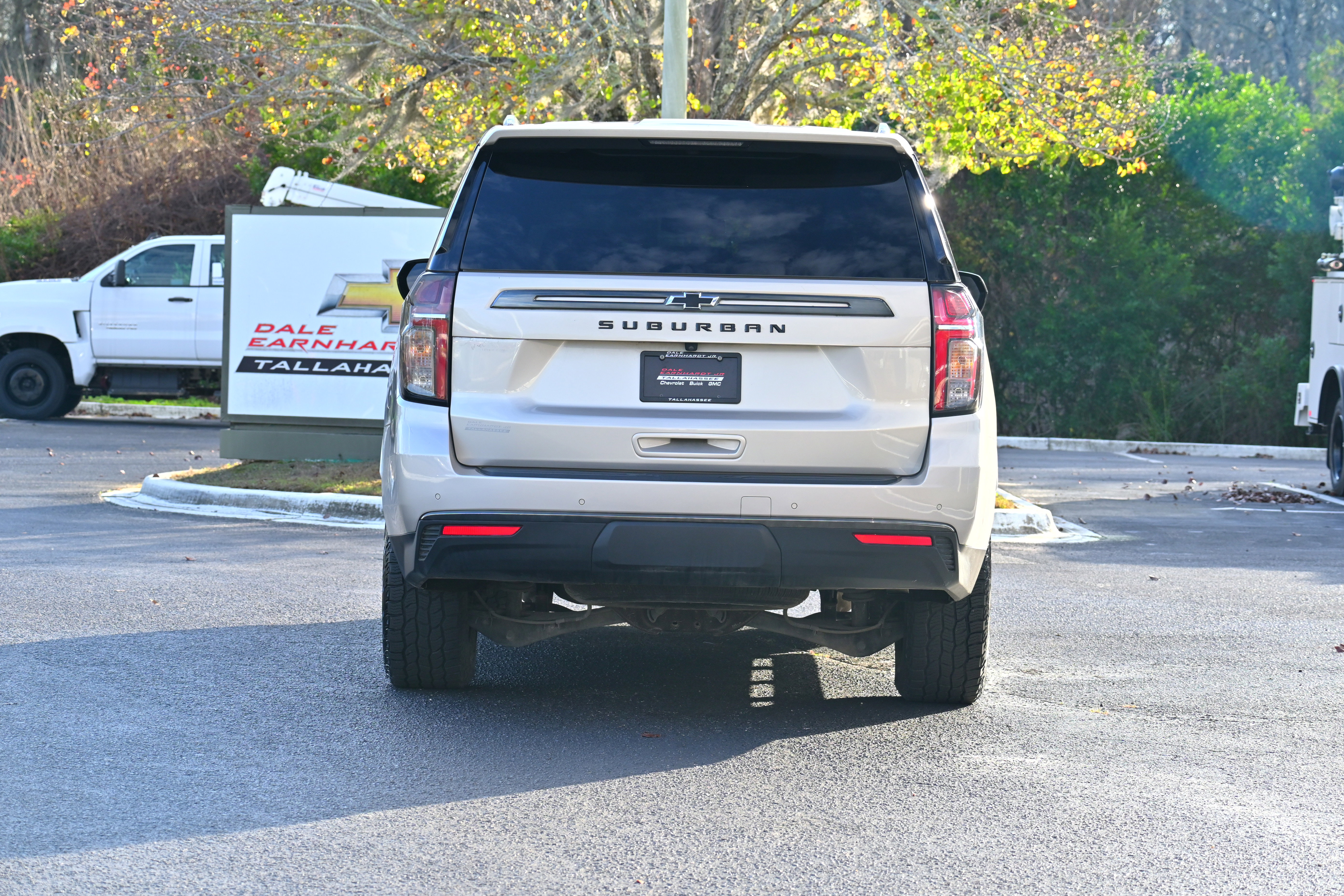 Used 2022 Chevrolet Suburban Z71 image 22