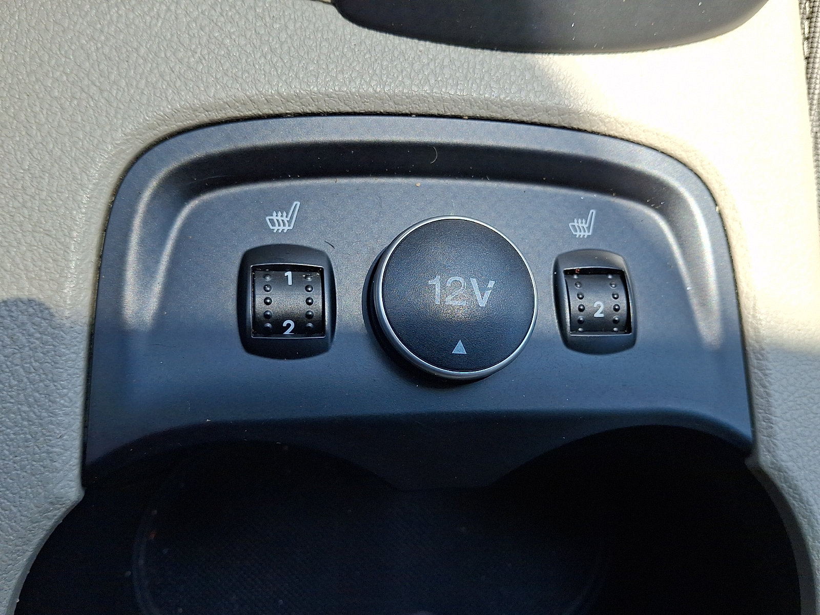 Used 2013 Ford Focus SE w/ SE Winter Pkg FWD image 25