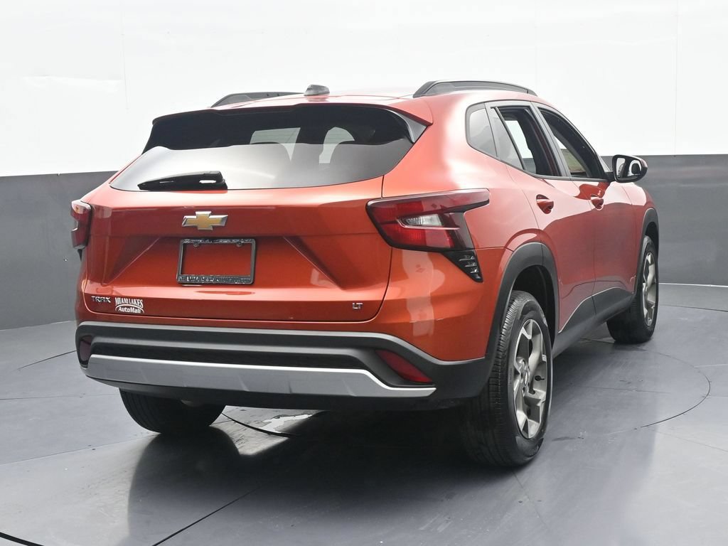 Used 2024 Chevrolet Trax LT w/ Driver Confidence Package FWD image 5